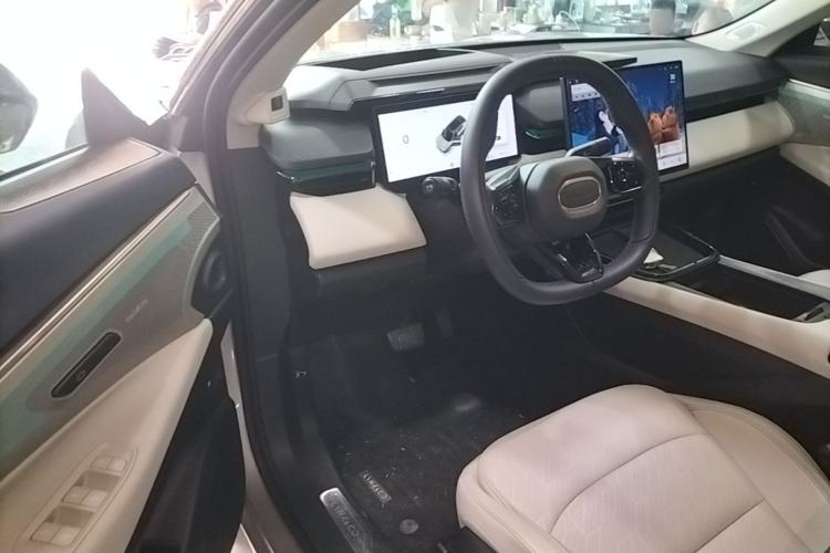 Used Lynk & Co 08 EM-P 2023 245km Ultra-Long Range Halo Driver Seat