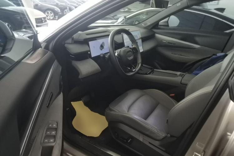 Used Lynk & Co 08 EM-P 2023 120km Long-Range Halo Driver Seat