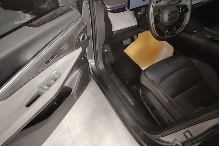 Used Lynk & Co 08 EM-P 2023 120km Long-Range Halo Driver Seat