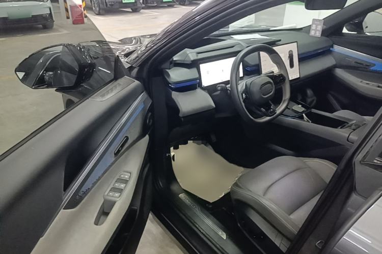Used Lynk & Co 08 EM-P 2023 120km Long-Range Halo Driver Seat