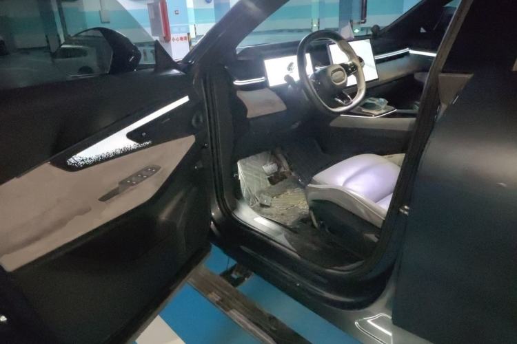 Used Lynk & Co 08 EM-P 2023 220km All-Wheel-Drive Performance Halo Driver Seat