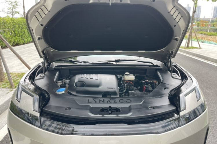 Used Lynk & Co 08 EM-P 2023 245km Ultra-Long Range Halo Engine Bay
