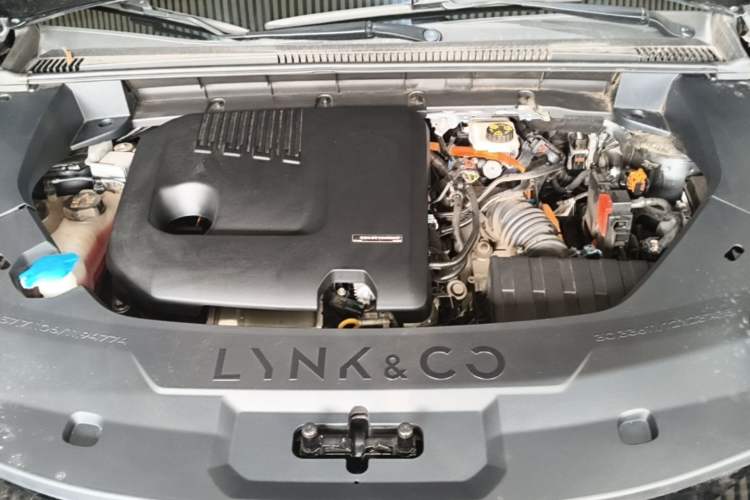 Used Lynk & Co 08 EM-P 2023 220km All-Wheel-Drive Performance Halo Engine Bay