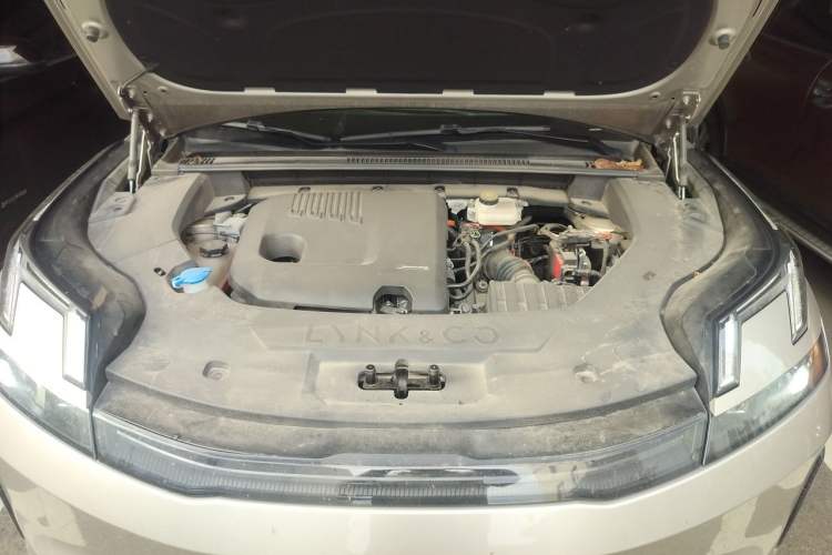 Used Lynk & Co 08 EM-P 2023 120km Long-Range Halo Engine Bay