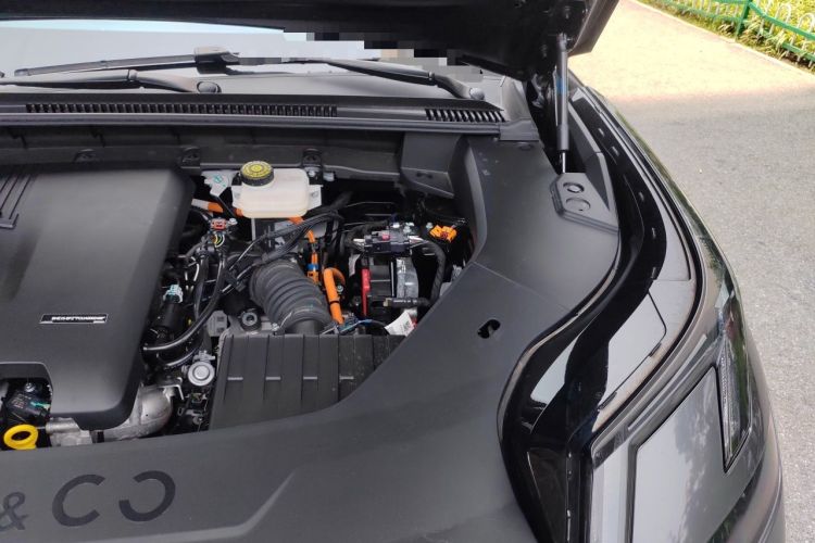 Used Lynk & Co 08 EM-P 2023 120km Long-Range Halo Engine Bay Left