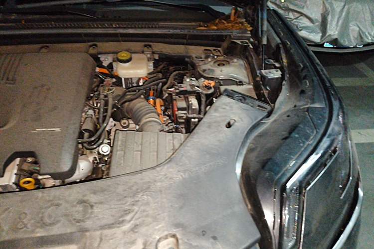 Used Lynk & Co 08 EM-P 2023 120km Long-Range Pro Engine Bay Left