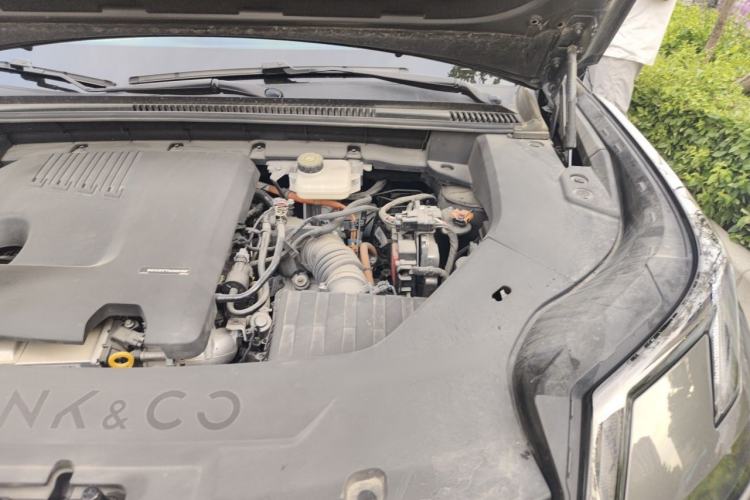 Used Lynk & Co 08 EM-P 2023 245km Ultra-Long Range Halo Engine Bay Left