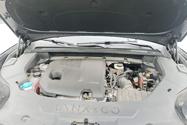 Used Lynk & Co 08 EM-P 2023 220 km Limited-Time Edition Engine Bay