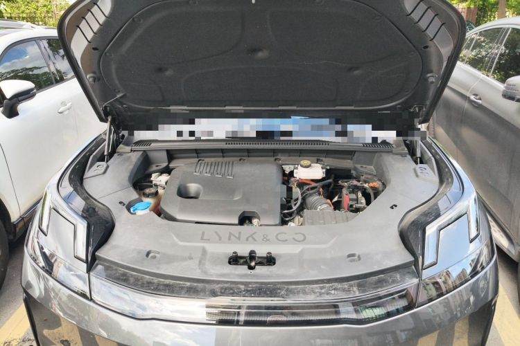 Used Lynk & Co 08 EM-P 2023 245km Ultra-Long Range Halo Engine Bay