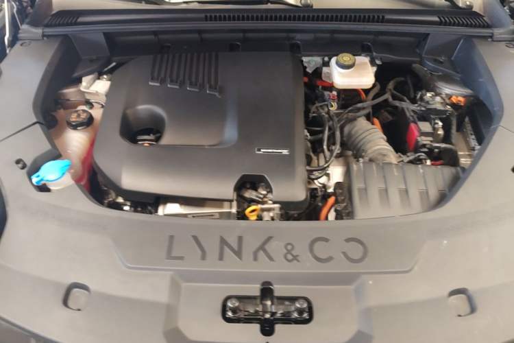 Used Lynk & Co 08 EM-P 2023 120km Long-Range Halo Engine Bay