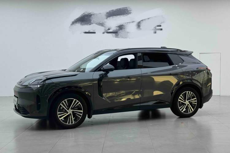Used Lynk & Co 08 EM-P 2023 245km Ultra-Long Range Halo Exterior 1