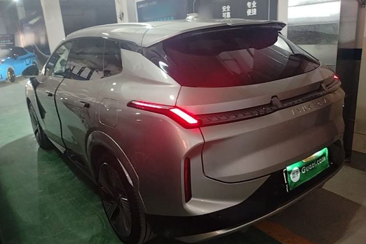 Used Lynk & Co 08 EM-P 2023 120km Long-Range Halo Exterior 2