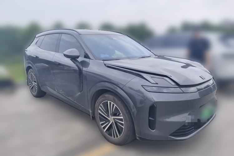 Used Lynk & Co 08 EM-P 2023 120km Long-Range Halo Exterior 2
