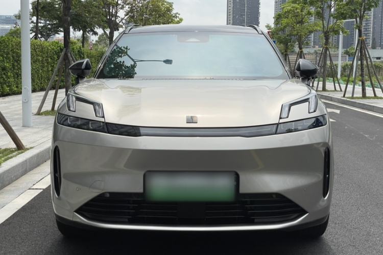 Used Lynk & Co 08 EM-P 2023 245km Ultra-Long Range Halo Exterior 3