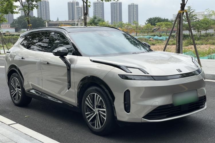 Used Lynk & Co 08 EM-P 2023 245km Ultra-Long Range Halo Exterior 4