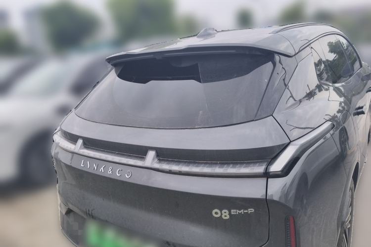 Used Lynk & Co 08 EM-P 2023 120km Long-Range Halo Exterior 4