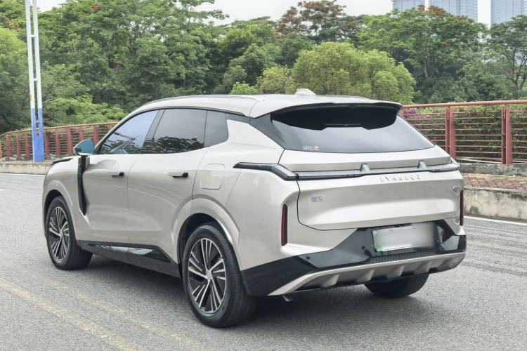 Used Lynk & Co 08 EM-P 2023 120km Long-Range Halo Exterior 5