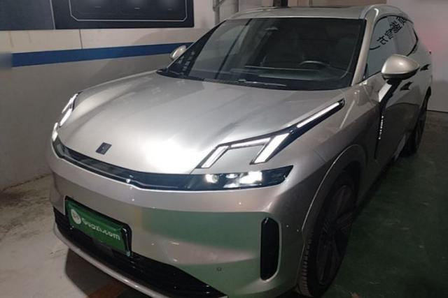 Used Lynk & Co 08 EM-P 2023 120km Long-Range Halo