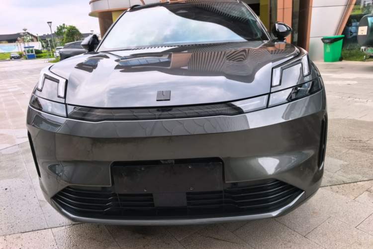 Used Lynk & Co 08 EM-P 2023 220km All-Wheel-Drive Performance Halo Front