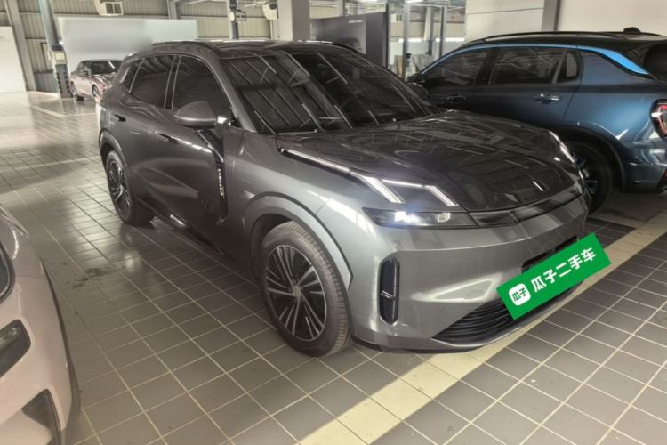 Used Lynk & Co 08 EM-P 2023 120km Long-Range Halo Front Right 45 Deg