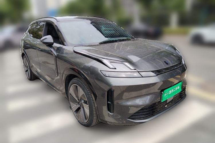 Used Lynk & Co 08 EM-P 2023 220km All-Wheel-Drive Performance Halo Front Right 45 Deg