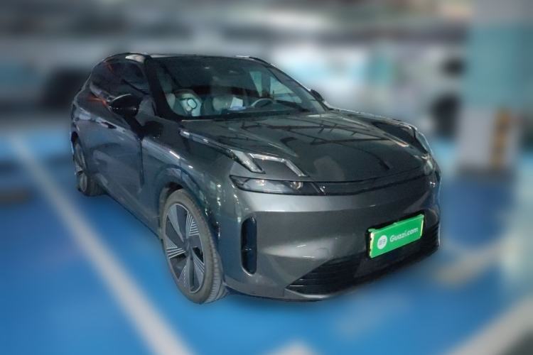 Used Lynk & Co 08 EM-P 2023 220km All-Wheel-Drive Performance Halo Front Right 45 Deg