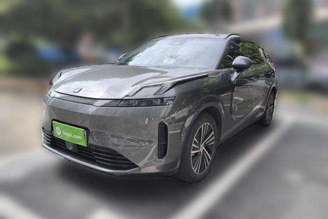 Used Lynk & Co 08 EM-P 2023 120km Long-Range Halo