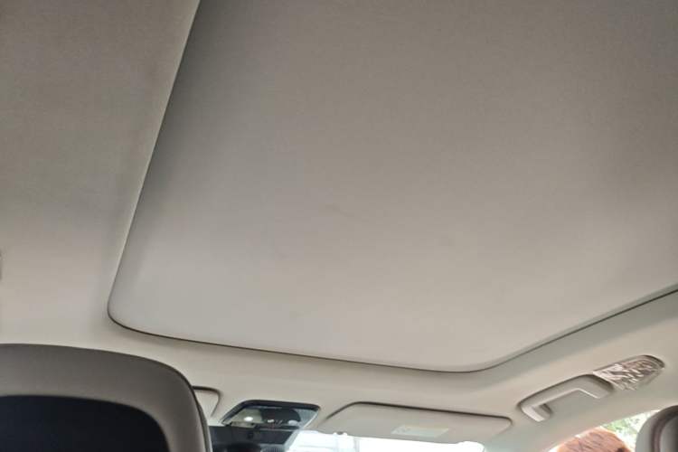 Used Lynk & Co 08 EM-P 2023 220km All-Wheel-Drive Performance Halo Headliner