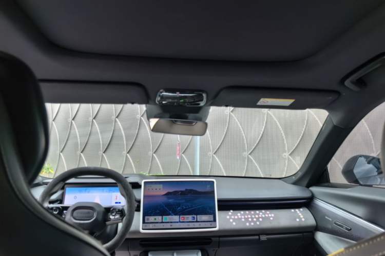 Used Lynk & Co 08 EM-P 2023 220km All-Wheel-Drive Performance Halo Headliner