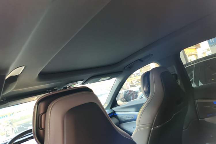 Used Lynk & Co 08 EM-P 2023 245km Ultra-Long Range Halo Headliner