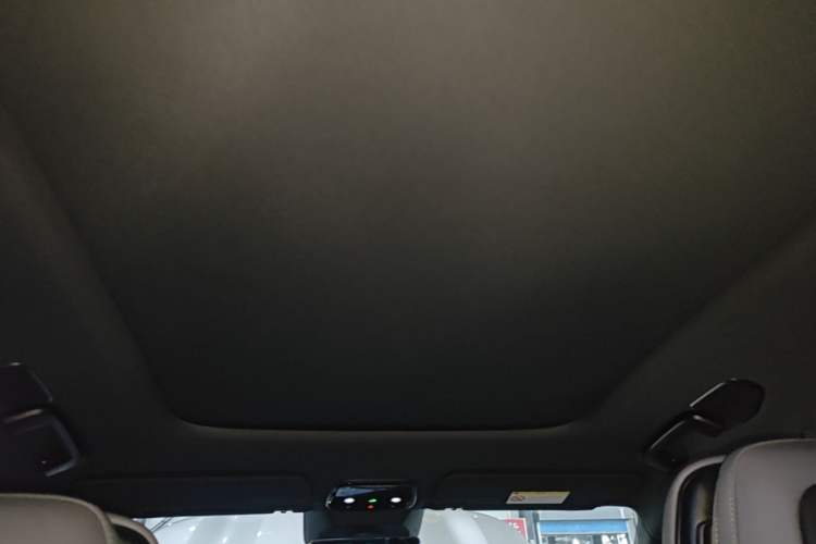 Used Lynk & Co 08 EM-P 2023 120km Long-Range Halo Headliner