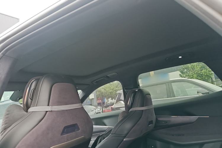 Used Lynk & Co 08 EM-P 2023 220 km Limited-Time Edition Headliner