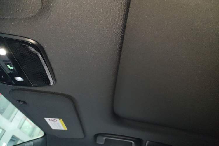 Used Lynk & Co 08 EM-P 2023 245km Ultra-Long Range Halo Headliner