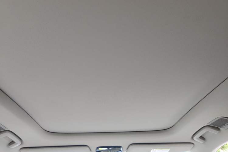 Used Lynk & Co 08 EM-P 2023 245km Ultra-Long Range Halo Headliner