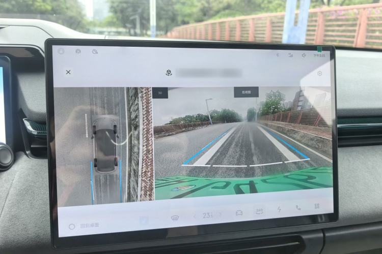 Used Lynk & Co 08 EM-P 2023 120km Long-Range Halo Interior 12