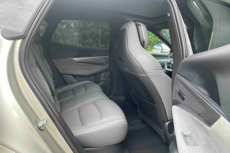 Used Lynk & Co 08 EM-P 2023 120km Long-Range Halo Interior 2