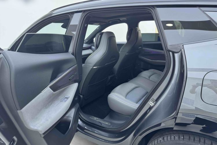 Used Lynk & Co 08 EM-P 2023 245km Ultra-Long Range Halo Interior 2