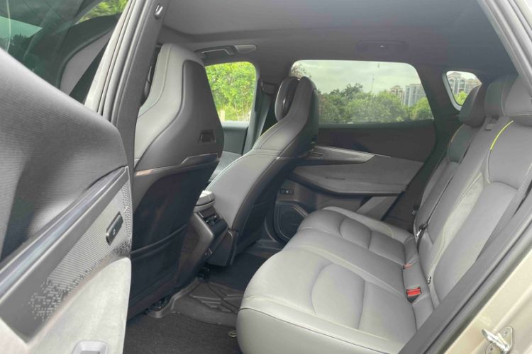 Used Lynk & Co 08 EM-P 2023 120km Long-Range Halo Interior 5