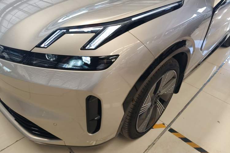 Used Lynk & Co 08 EM-P 2023 120km Long-Range Halo Left Front Headlight