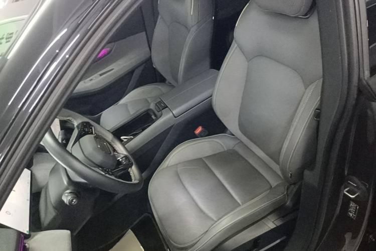 Used Lynk & Co 08 EM-P 2023 120km Long-Range Halo Left Front Seat