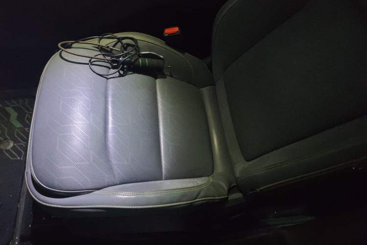 Used Lynk & Co 08 EM-P 2023 245km Ultra-Long Range Halo Left Front Seat