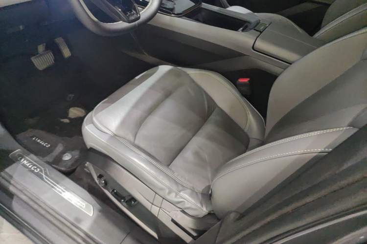 Used Lynk & Co 08 EM-P 2023 245km Ultra-Long Range Halo Left Front Seat