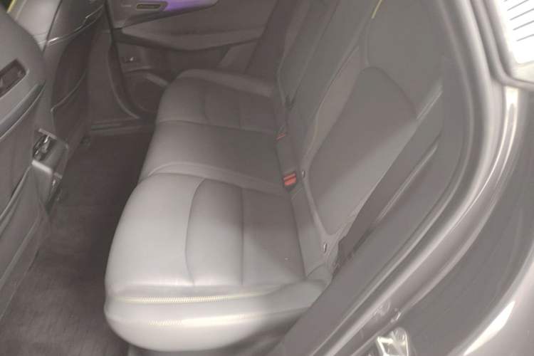 Used Lynk & Co 08 EM-P 2023 120km Long-Range Halo Left Rear Seat