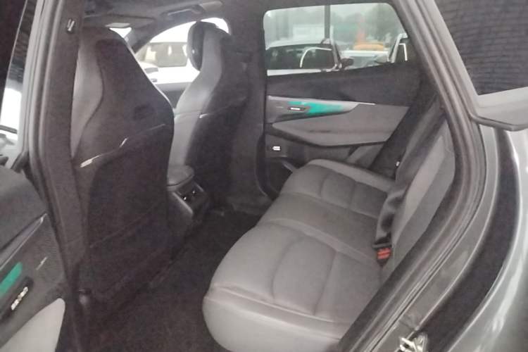 Used Lynk & Co 08 EM-P 2023 120km Long-Range Pro Left Rear Seat