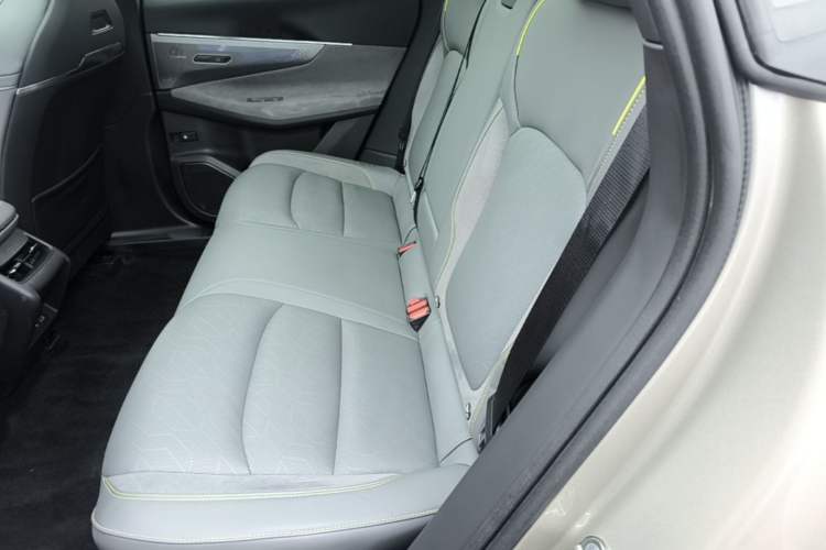 Used Lynk & Co 08 EM-P 2023 120km Long-Range Halo Left Rear Seat