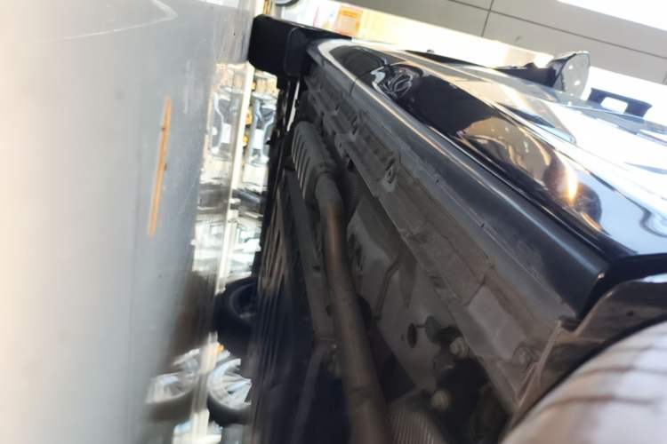 Used Lynk & Co 08 EM-P 2023 245km Ultra-Long Range Halo Left Side Sill