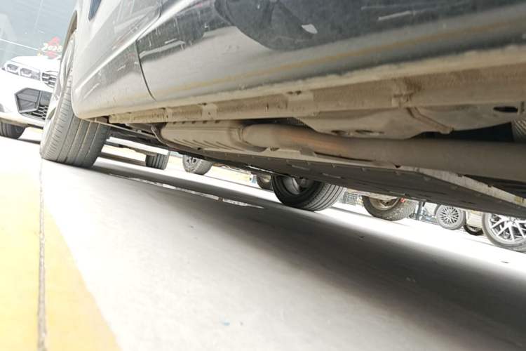 Used Lynk & Co 08 EM-P 2023 220 km Limited-Time Edition Left Side Sill