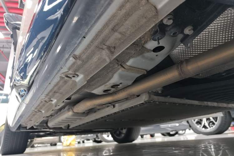 Used Lynk & Co 08 EM-P 2023 245km Ultra-Long Range Halo Left Side Sill