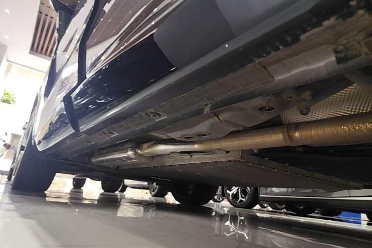 Used Lynk & Co 08 EM-P 2023 245km Ultra-Long Range Halo Left Side Sill