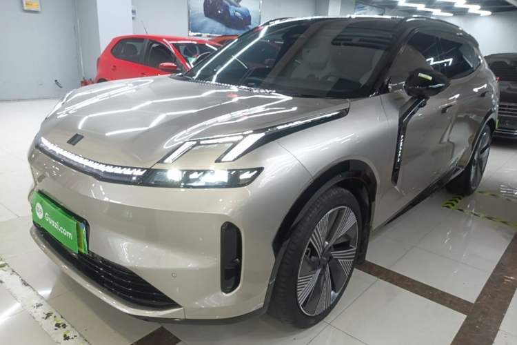 Used Lynk & Co 08 EM-P 2023 220km All-Wheel-Drive Performance Halo Guazi used car, China used car export, Used car for sale, Used cars, Cheapest cars for sale